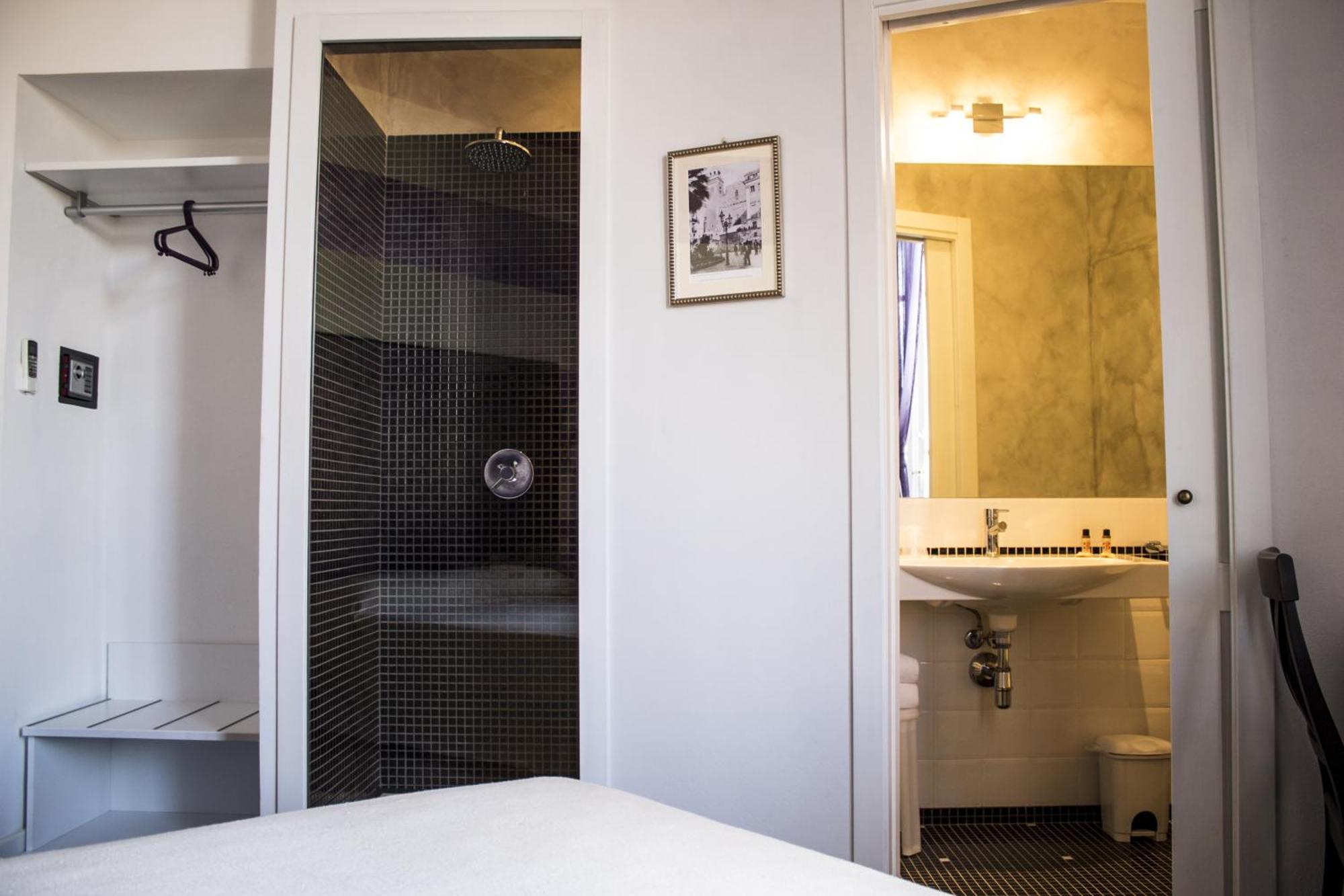 Al Bastione Di Cagliari Hotell Exteriör bild